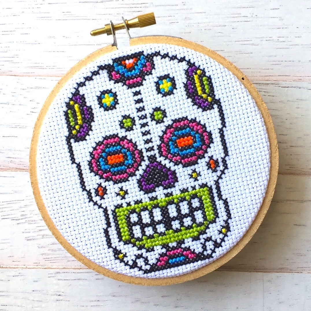 WHITE SUGAR SKULL CROSS STITCH