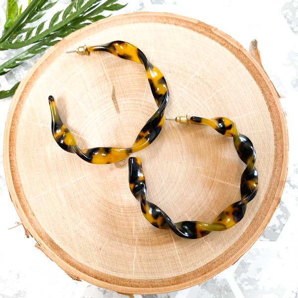 TORTOISE TWIST EARRINGS