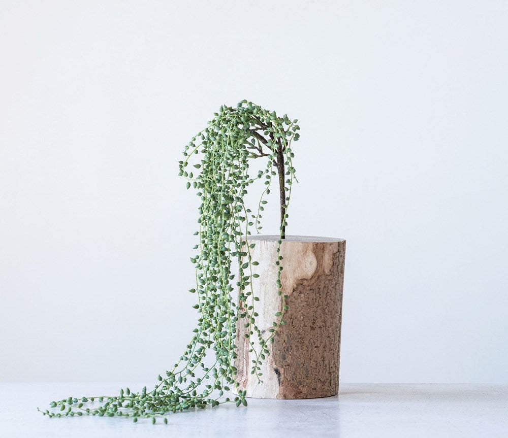 FAUX STRING OF PEARLS