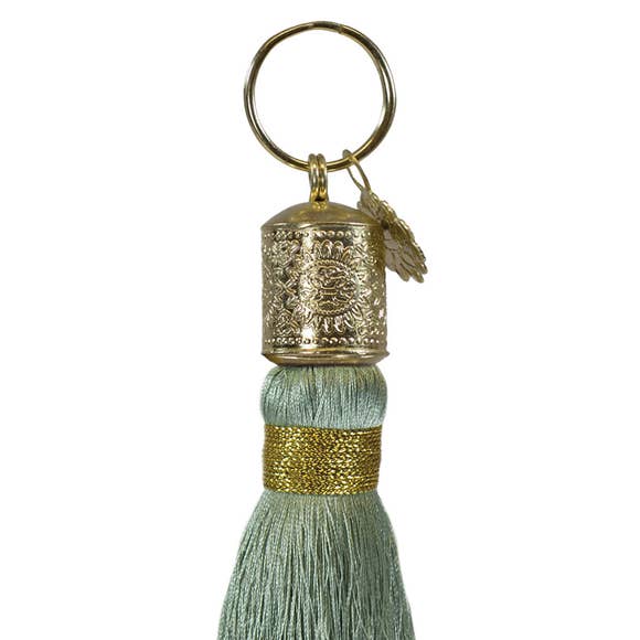 TASSEL KEYCHAIN - SILVER SAGE